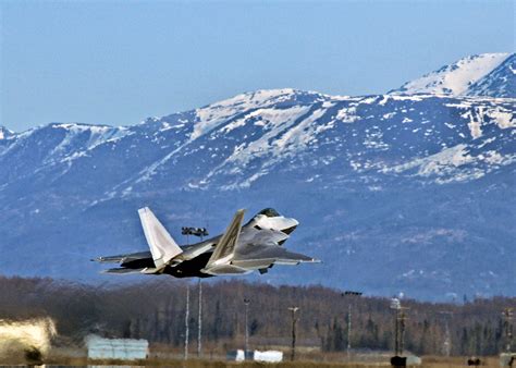Laminated Poster Elmendorf Air Force Base Alaskaan F 22a Raptor From
