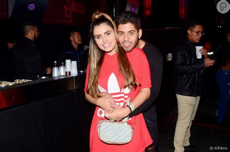 Zé felipe está noivo da bailarina isabella arantes. Zé Felipe e Isabella Arantes, bailarina do 'Domingão do ...