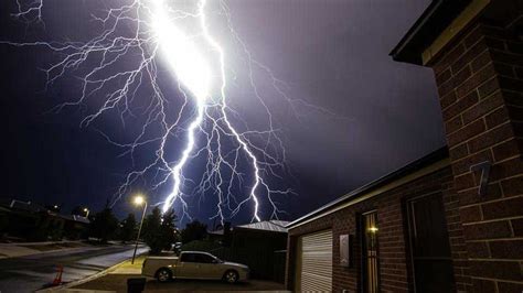 Spectacular Lightning Show During Wild Weather In Melbourne Wild