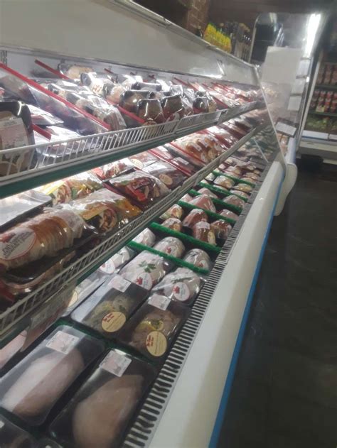 Whether you're looking for a delicious breakfast, lunch, dinner, or just a snack, we invite you to come over to bagel. Top Tomato Superstore, 3579 Victory Blvd, Staten Island ...