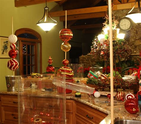 Love the look of topiary trees, but don't want to pay. DIY Tall Ornament Topiary...