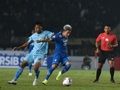 Jadwal tv hari ini jadwal bola siaran langsung liga inggris seluruh pertandingan ditayangkan secara langsung baik itu lewat platform analog maupun. Jadwal Bola Indonesia Hari Ini: Maung Bandung Incar Poin ...