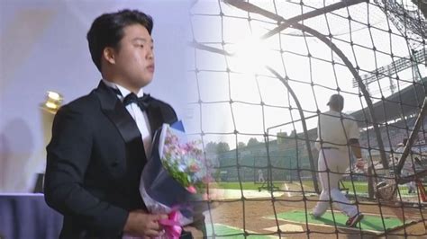 위험천만한 야구장 시설, 지금 2019년 맞나?? '만화 같은' 야구 인생…kt 강백호 선수, KBO 신인상 | JTBC 뉴스