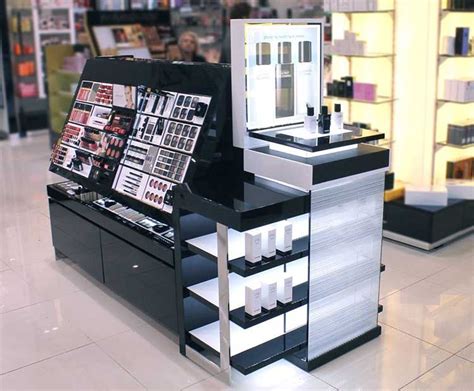 Cosmetic Counter Display Retail Design Display Cosmetic Store