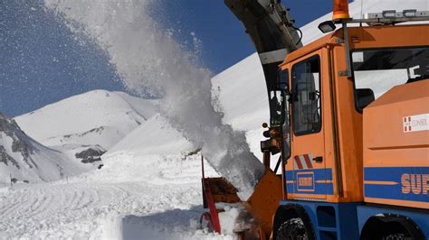 Ascienden A Siete Los Muertos Por Aludes En Nieve En Los Alpes Franceses