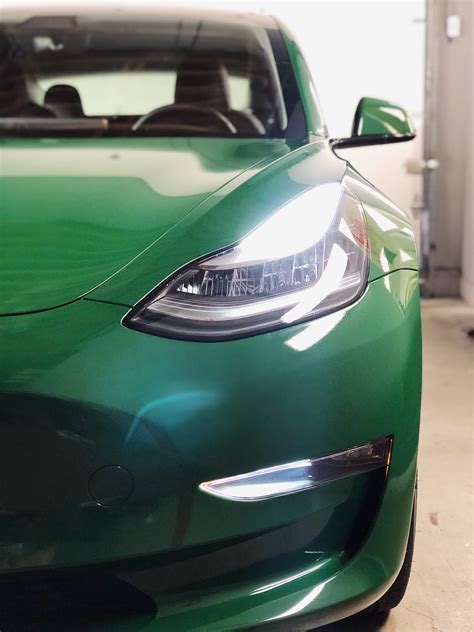 Tesla Model 3 Gloss Dark Green