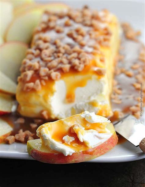Colorful grapes, melon, berries, and pineapple are excellent choices. 50+ Hottest Fall Wedding Appetizers We Love | Deer Pearl ...