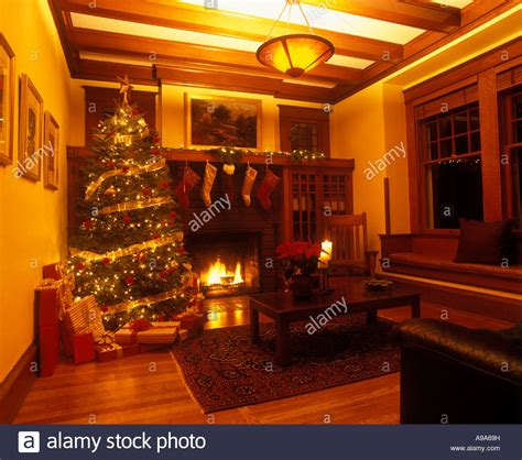 Decorated Christmas Tree In Room Of Arts And Crafts House Usa Stock