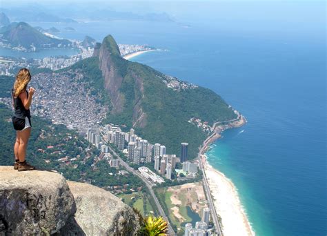 Gávea is an affluent residential neighborhood located in the south zone of the city of rio de janeiro, brazil. TRILHA PEDRA DA GÁVEA - GARGANTA DO CÉU - Guia profissional