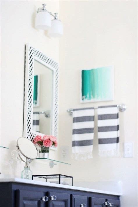 Paint colors of instagram 08.24.18. Paint color- Sherwin Williams Medici Ivory | Painted ...
