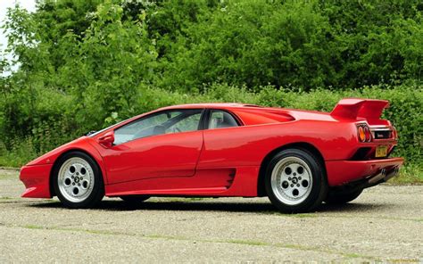 Download Lamborghini Diablo Red 4k Hd Wallpaper