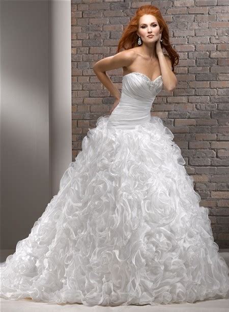 Ball Gown Sweetheart Organza Beaded Ruffle Floral Wedding Dress With