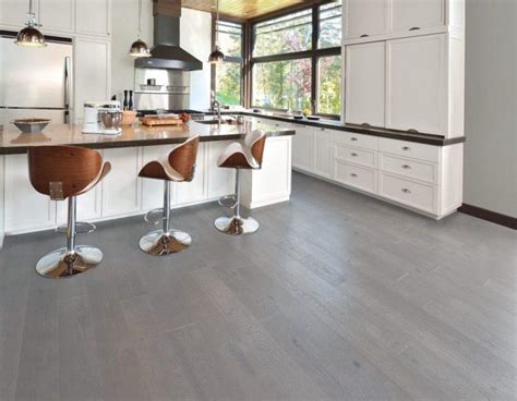 Your floors will look beautiful while also performing to meet the demands of today's active lifestyle. 15 Cool Kitchen Designs With Gray Floors