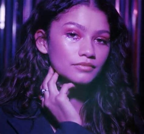 Hunter and zendaya on the set of euphoria. Pin by K R on Celebrities | Zendaya makeup, Euphoria, Makeup looks