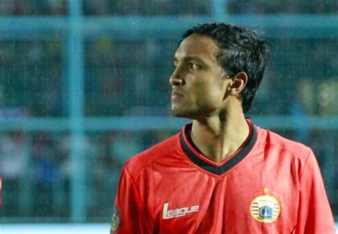 During his teenage years, chand was heavily linked to clubs such as arsenal, tottenham, and lille. Rohit Chand Masuk Nominasi Pemain Terbaik Nepal