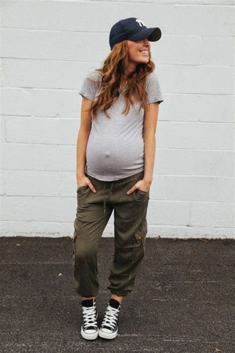 18 Pregnancy Outfit Ideas For A Casual But Cute Maternity