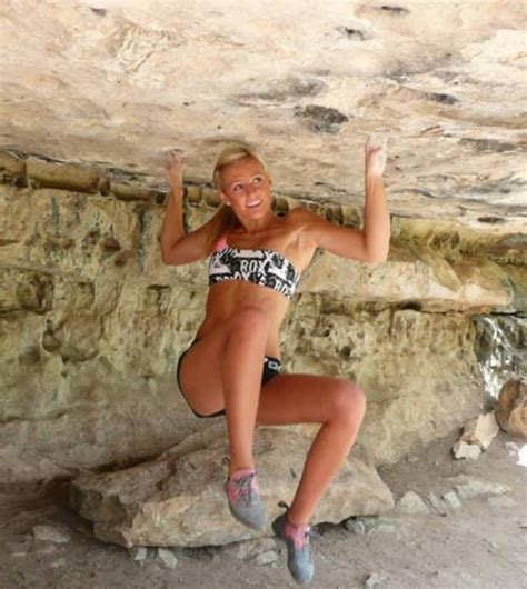 Sexy Rock Climbing Girls That Are Too Hot To Handle Pics