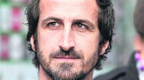 Vor allem eine sehr treffende einordnung der sanders campaign. Johan Micoud im Interview: Er mag es, dass er in Bremen ...