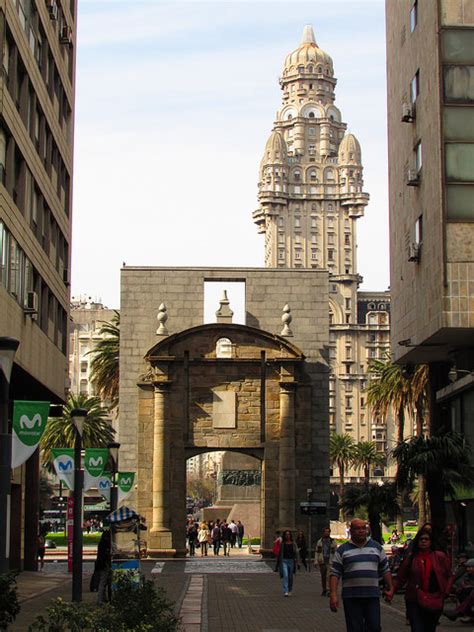 Montevideo En 3 Días Recorrido Para Conocerla Por Primera Vez