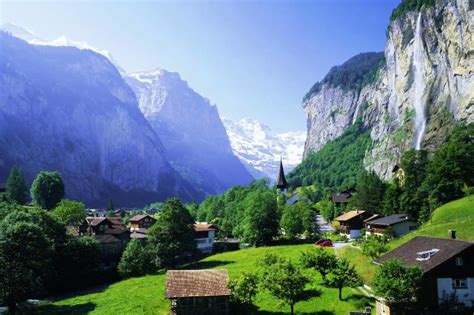 Svájc és matterhorn neve elválaszthatatlanul összekapcsolódik. Svájc | Svájc - Az Alpok Országa | 6 Napos Buszos ...