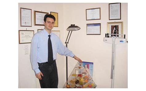 Συνορεύει με τις συνοικίες των κάτω πατησίων, του αγίου νικολάου και του κολωνού. ΔΙΑΙΤΟΛΟΓΟΙ - ΔΙΑΤΡΟΦΟΛΟΓΟΙ - ΕΠΙΣΤΗΜΟΝΙΚΟ ΚΕΝΤΡΟ ΜΕΤΑ ...