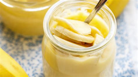 100 gr di cocco in polvere 50 gr di farina 50 gr di burro ammorbidito 2 banane 1/2 ingredienti: Ricetta Sorbetto alla banana - Giornale del cibo