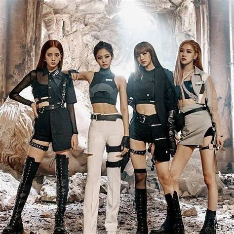 Blackpink fans angered by alleged bad treatment of group leader jennie during jakarta event. K-pop girl group BLACKPINK surpasses 11 million followers ...