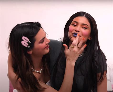 Watch Kendall And Kylie Jenners Drunk Makeup Tutorial Video