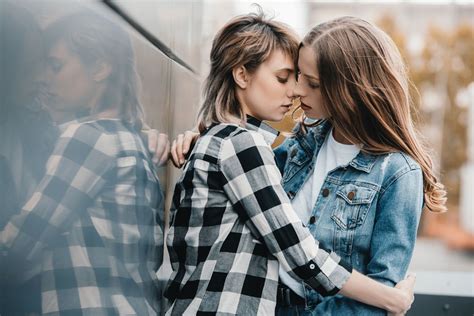10 Free Lesbian Dating Sites For Every Girl Datingstudio