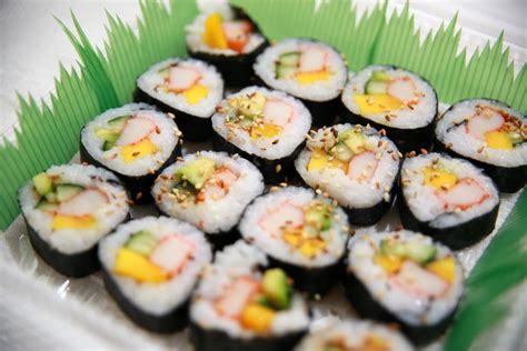 How To Make A Maki Sushi 7 Steps With Pictures Wikihow