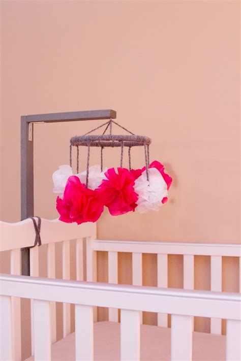 These are simply darling designs. 31 DIY Ideas for the Newborn in Your House
