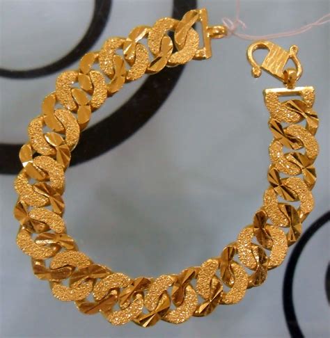 Beli gelang emas online berkualitas dengan harga murah terbaru 2021 di tokopedia! Gambar Gelombang Emas Gelang Monday October 18 2010 Gambar ...