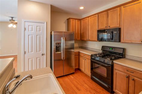 Rental Property Kitchen 1536x1024 