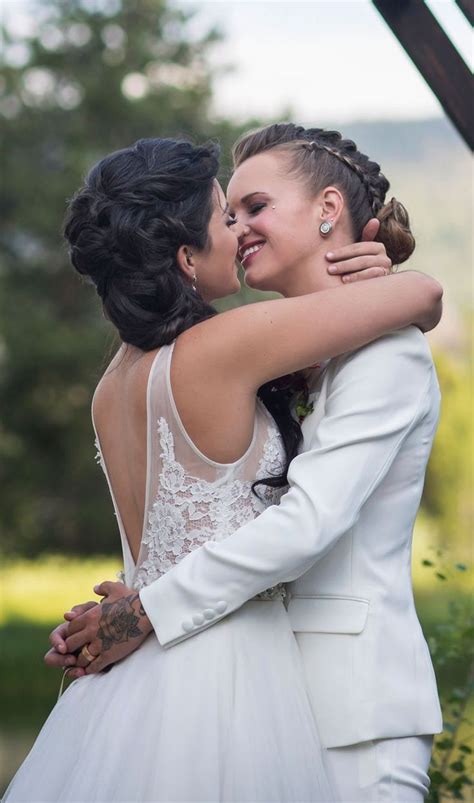 Lesbian Brides Inpsiration Amy Merritt Hair And Makeup With Cakeknife Photography At Arapaho