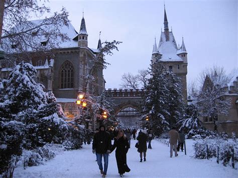 City park — can refer to: 8 Places to Visit to have an Awesome Time this Winter