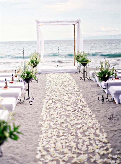 Summer Beach Petal Wedding Aisle Decoration Ideas