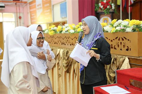 Penyata rasmi parlimen kesembilan penggal ketiga mesyuarat kedua. IMG_5108 | Suruhanjaya Pencegahan Rasuah Malaysia | Flickr