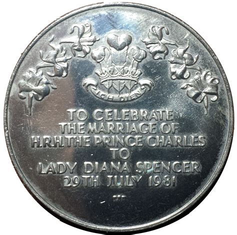 She was the first wife of charles. Charles and Diana souvenir medal 1981 - * Tokens * - Numista