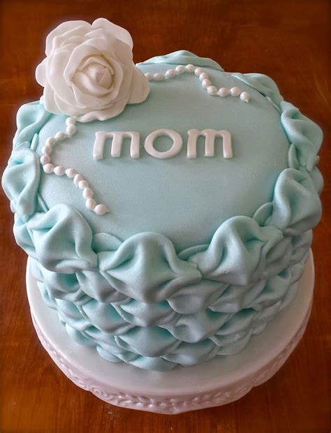 Browse wilton's recipes and decorating ideas. Cake Blog: Billowed Fondant Tutorial