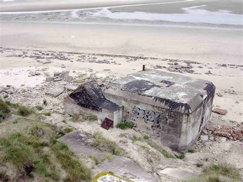 Map of dunkirk area hotels: Bunker on beach at Dunkirk / Un Bunker à Dunkerque | Flickr
