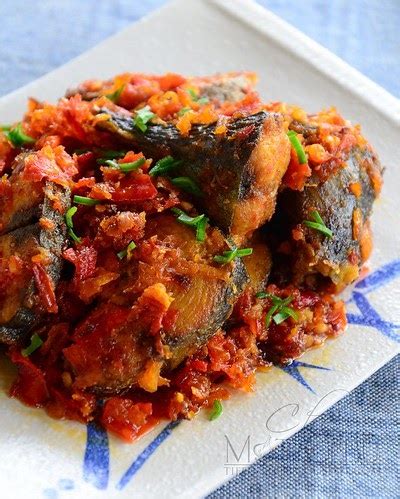 Ayam dipotong kecil (1/2 ekor). IKAN TONGKOL GORENG BERLADA.. - Dapur Tanpa Sempadan