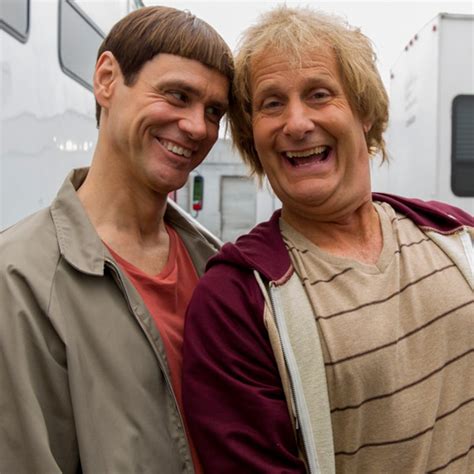 first look dumb and dumber to begins filming