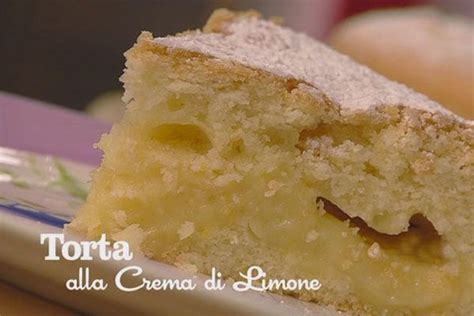 La ricetta base per farcire crostate di frutta, torte, bignè e preparare numerosi dessert ! Ricetta Torta alla crema di limone - I menù di Benedetta ...