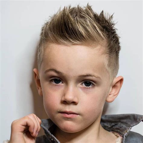 Many people believe that experimenting with hairstyles is a women's thing. Cool 7, 8, 9, 10, 11 and 12 Year Old Boy Haircuts (2021 ...