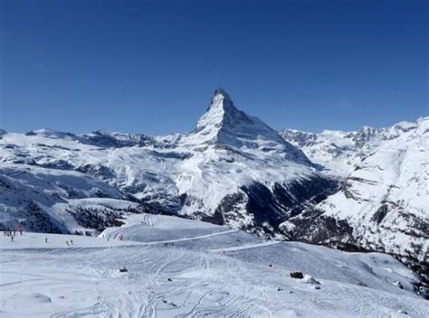 Ski Resort Zermattbreuil Cerviniavaltournenche Matterhorn Skiing