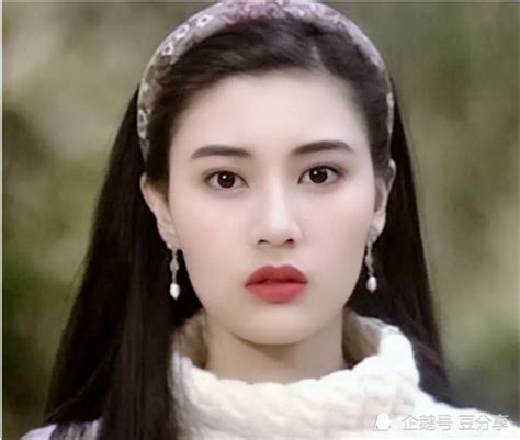 Explore tweets of 小舞酱 @wuuuuuucy on twitter. 不用整容的遗传真好!李嘉欣9岁儿子身高超一米六，英俊又有修养_腾讯新闻