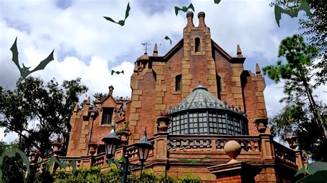 The Haunted Mansion At Disneys Magic Kingdom Spooked Edition Youtube