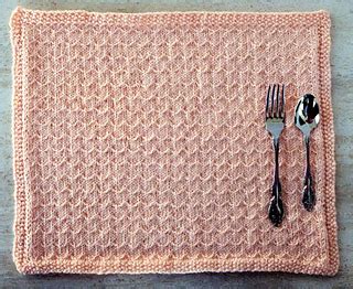 Knit & crochet with heavy rug yarn. Ravelry: Spring Breeze Placemat pattern by Frugal Knitting ...