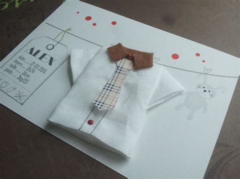 Les faire part de baptême religieux sont d'ailleurs généralement plus sobres, préférant généralement la couleur crème ou blanc cassé originale du papier choisi. Faire part naissance, baptême , personnalisable, original ...