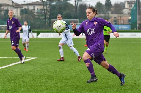 Verona femminile, tutte le ultime notizie e le statistiche complete del club con risultati, classifica, rosa, calendario, tabellini, trasferimenti e marcatori. Photo Gallery - Fiorentina Women's - Chievo Verona Valpo ...